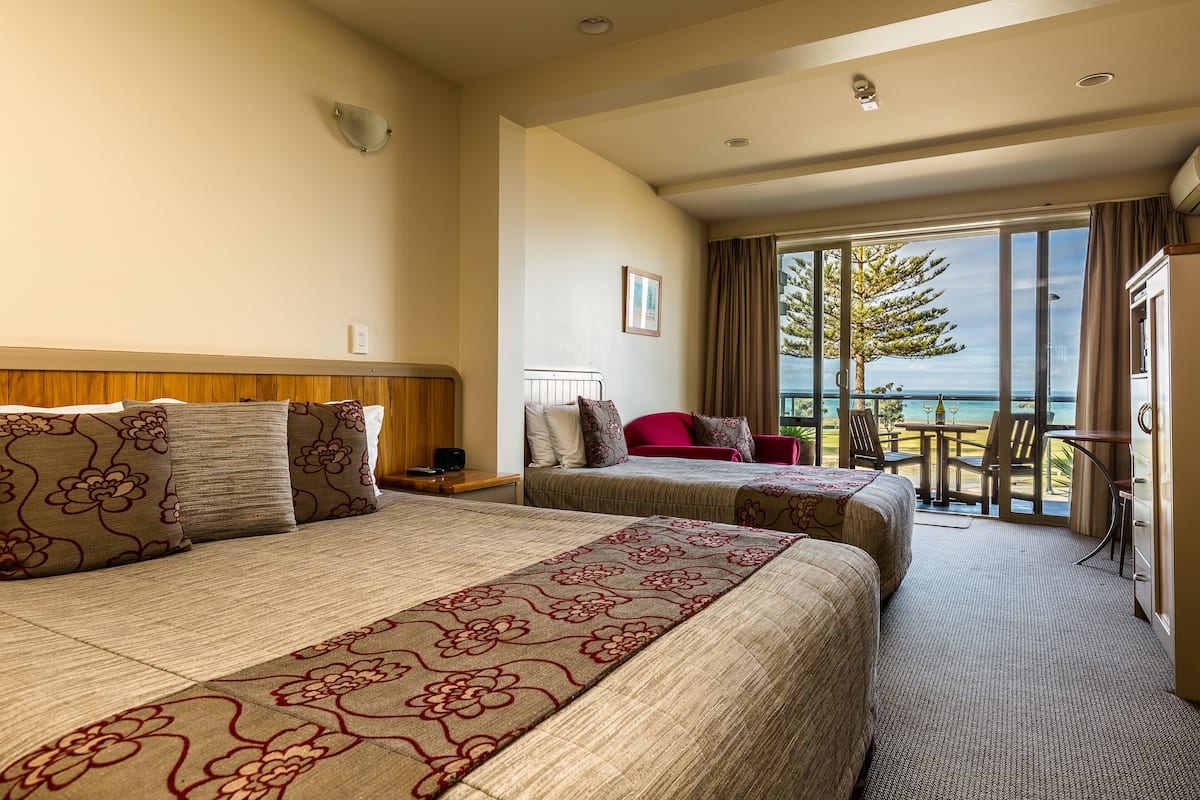 开间套房 (Twin) | 1 多间卧室、高档床上用品、羽绒被、加厚床垫