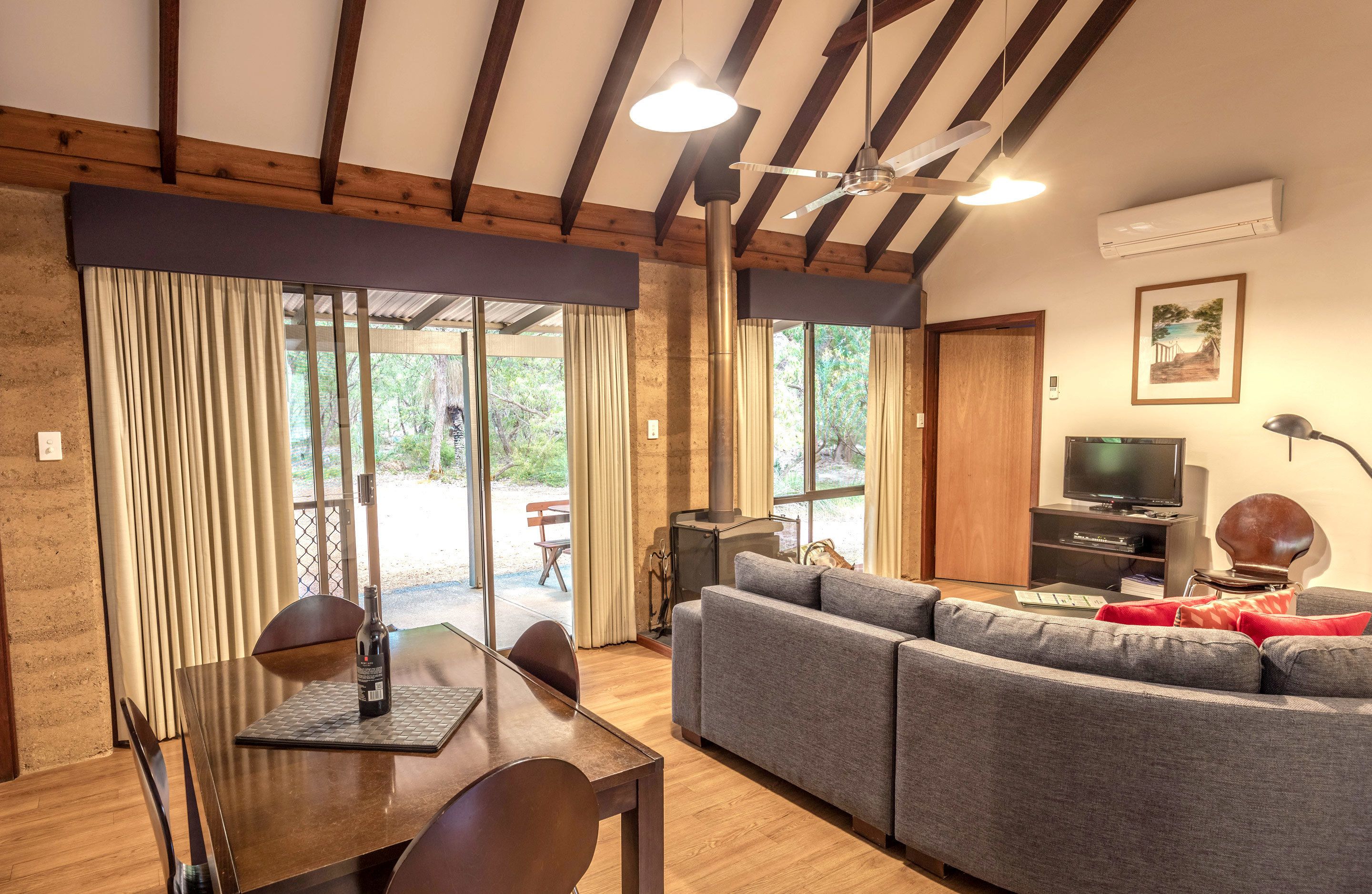 Bussells Bushland Cottages — image 2