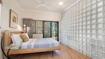 3 bedrooms, individually decorated, individually furnished