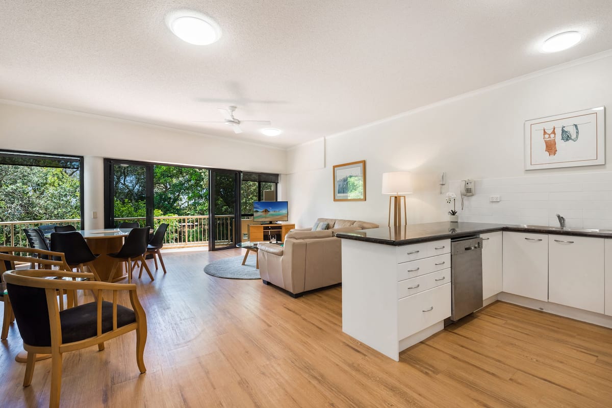3 bedrooms, individually decorated, individually furnished