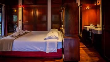 Deluxe Double or Twin Room, Balcony