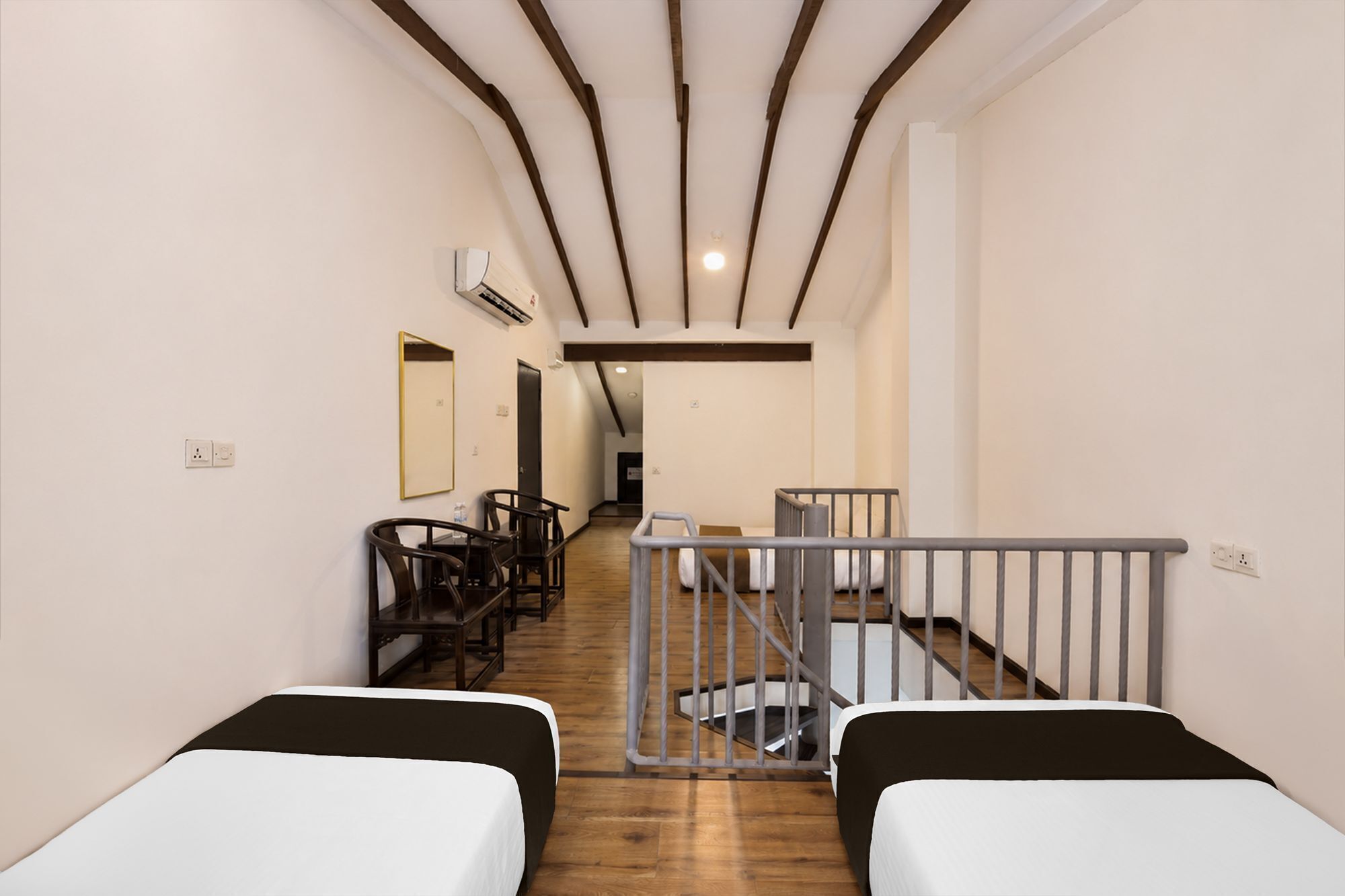Suite familiar | Escritorio, wifi gratis, ropa de cama