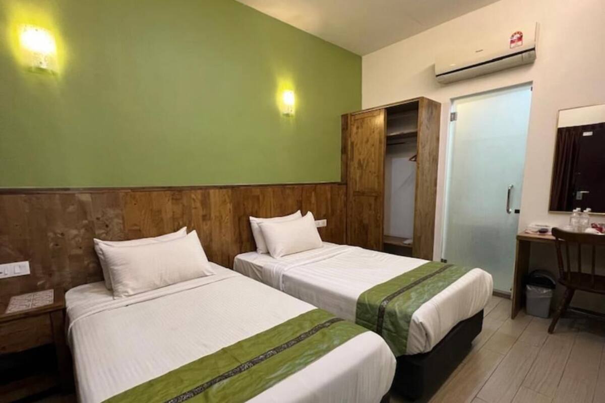 Deluxe Twin Room