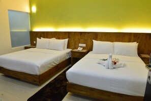 Classic Deluxe Family -4 Room | In-room safe, desk, laptop workspace, iron/ironing board - Swiss Hotel Heritage Boutique Melaka (Malacca City)