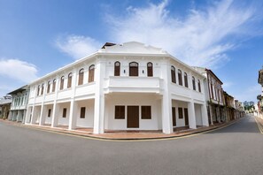Front of property - OYO Swiss Hotel Heritage Boutique Melaka (Malacca City)