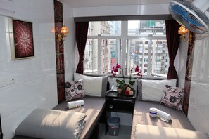 Minibar, in-room safe, soundproofing, free WiFi - Canada Hotel (Kowloon)