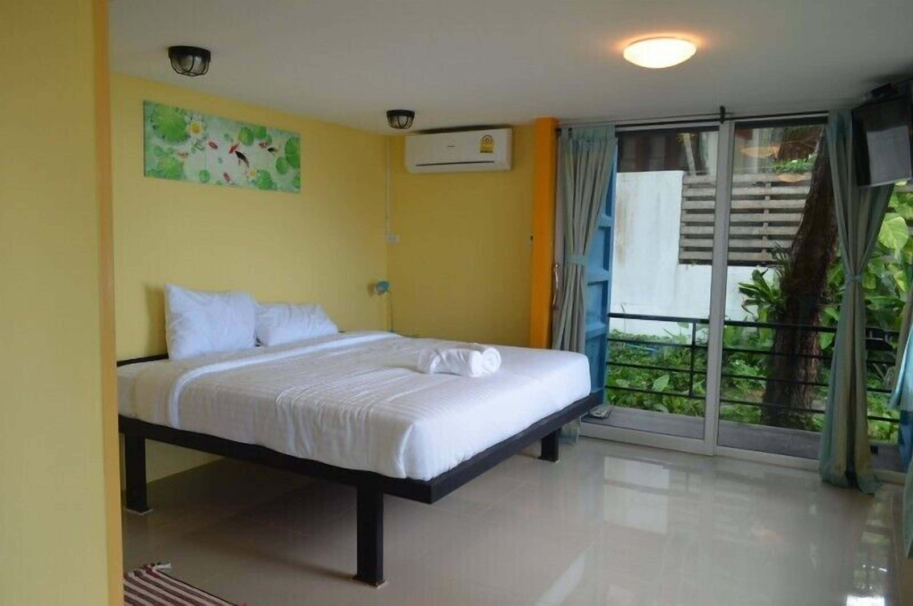 egyptian cotton sheets, down duvets, memory-foam beds, in-room safe