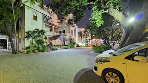 Unclassified image, 5 of 48, button - AMS Raj Palace Sundar (Chennai)