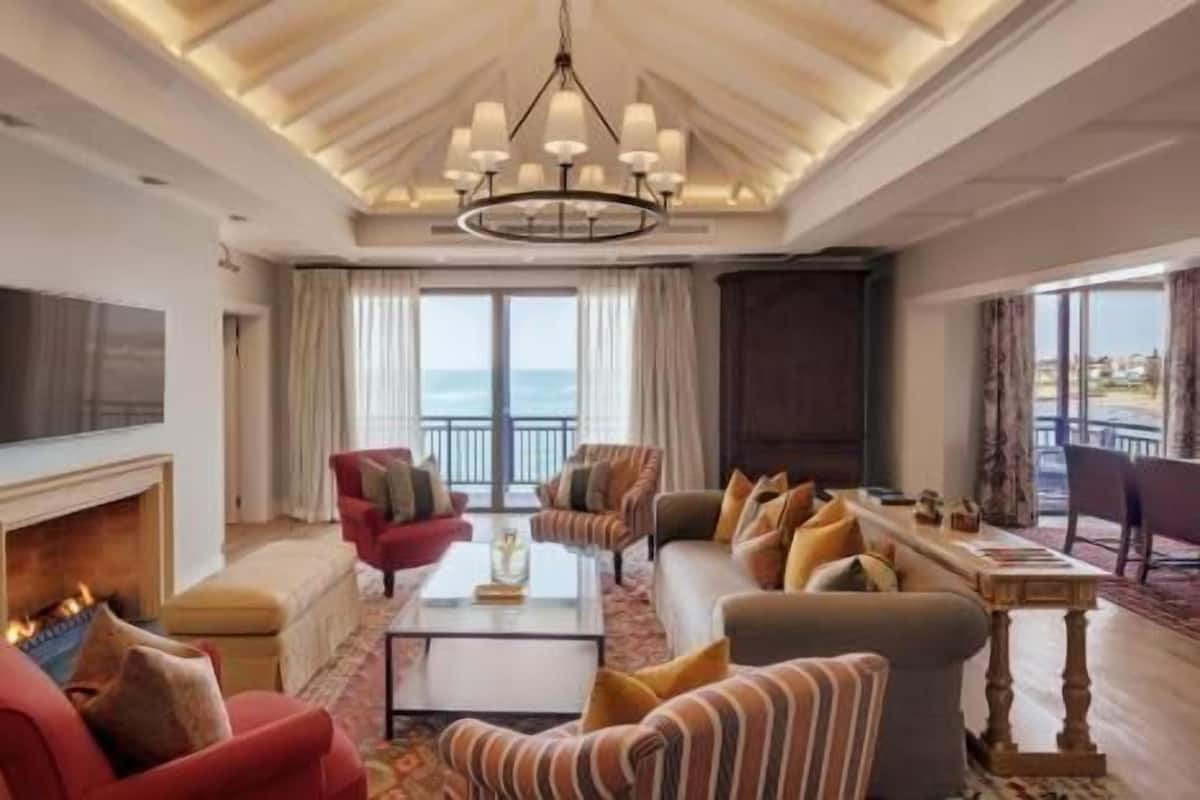 Ćrea de sala de estar | Televisión de plasma