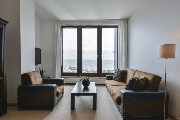 1 habitación, tabla de planchar con plancha, camas extra y wifi gratis 