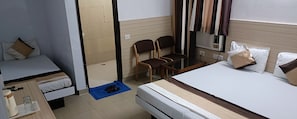 In-room safe, desk, free WiFi, bed sheets