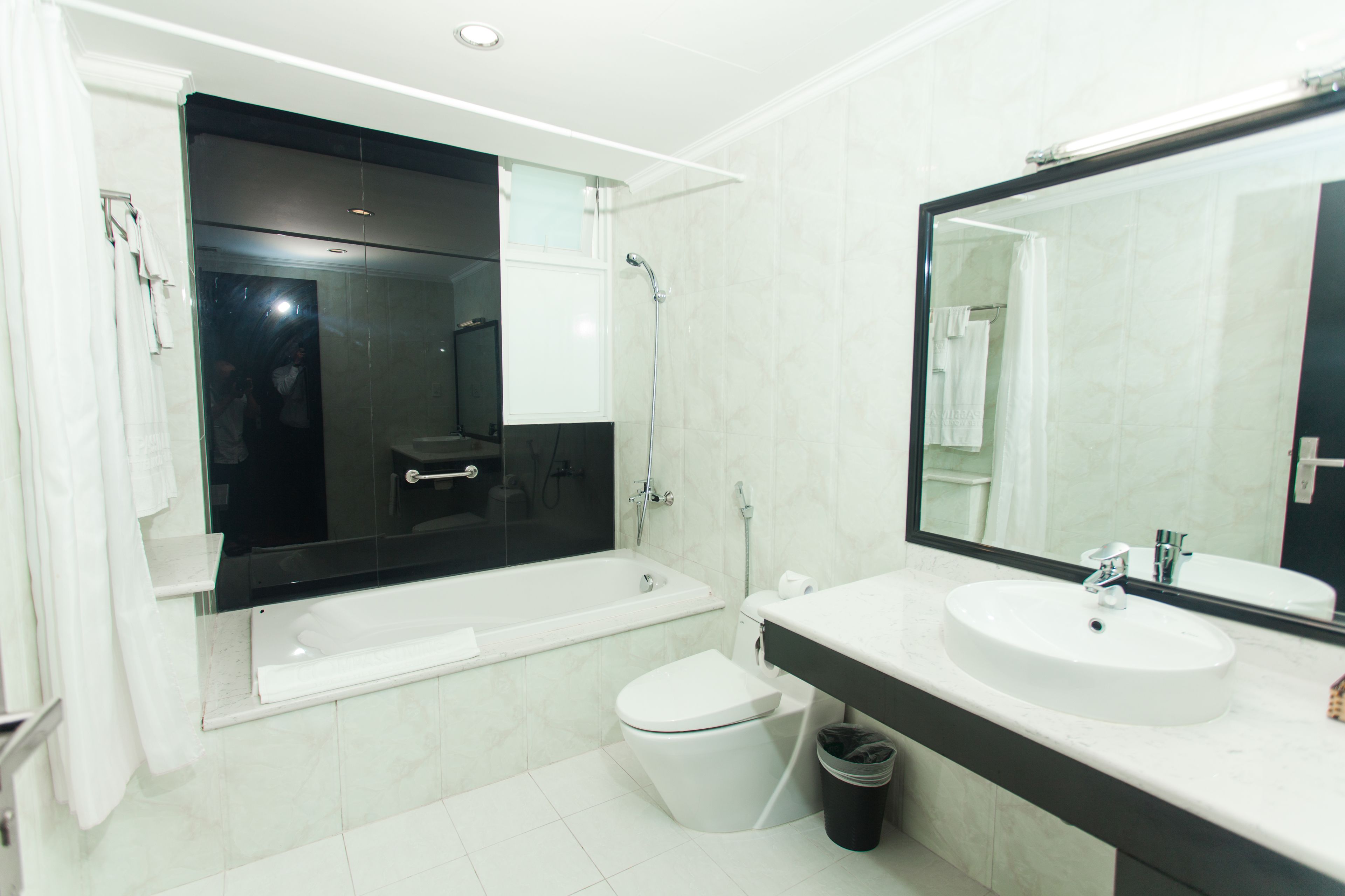 rainfall showerhead, free toiletries, hair dryer, slippers