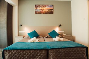 Superior Studio | Desk, soundproofing, iron/ironing board, free WiFi - A. Maos Hotel Apartments (Ayia Napa)