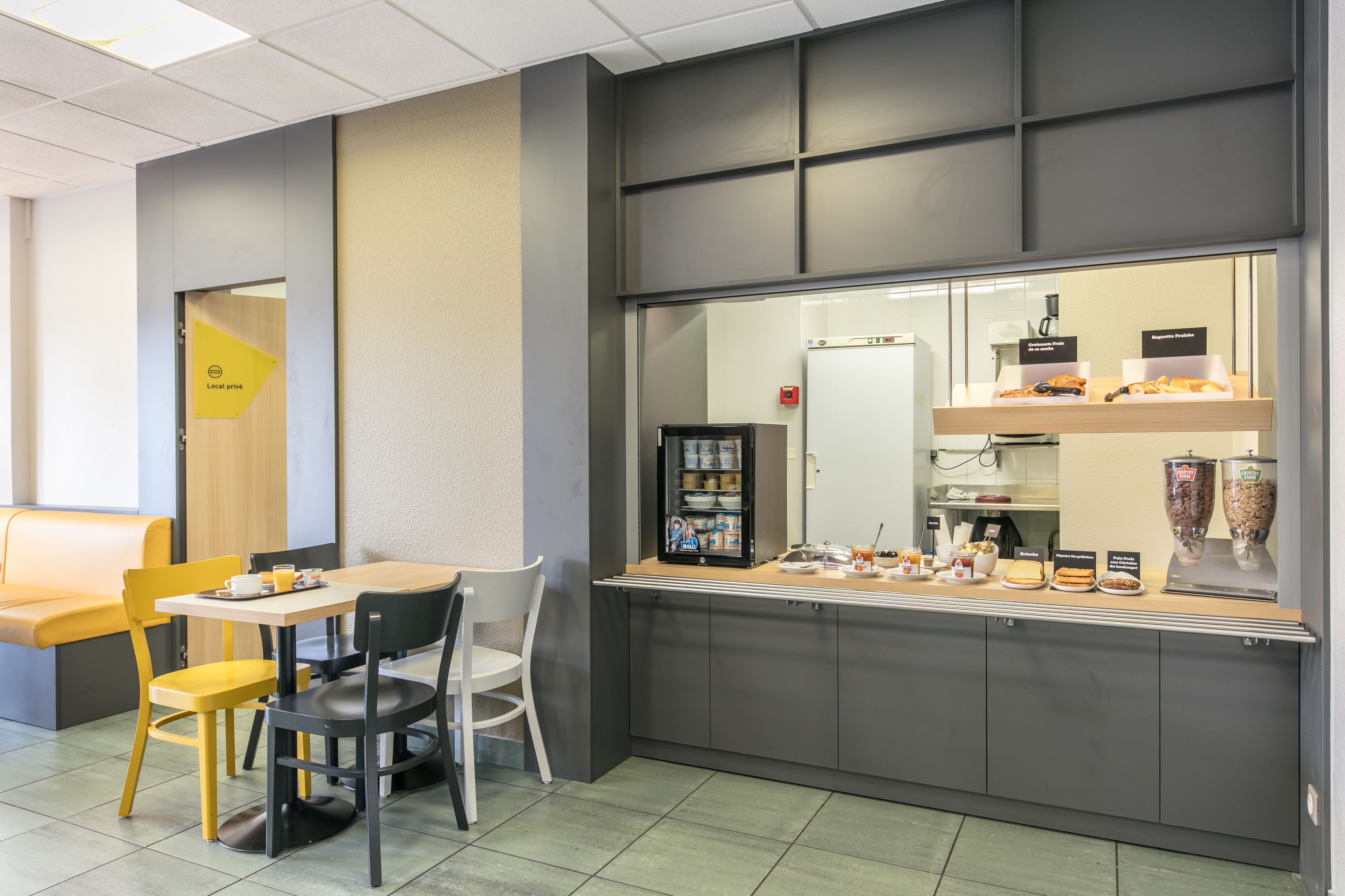 Photo - B&B HOTEL Toulouse Centre Canal du Midi