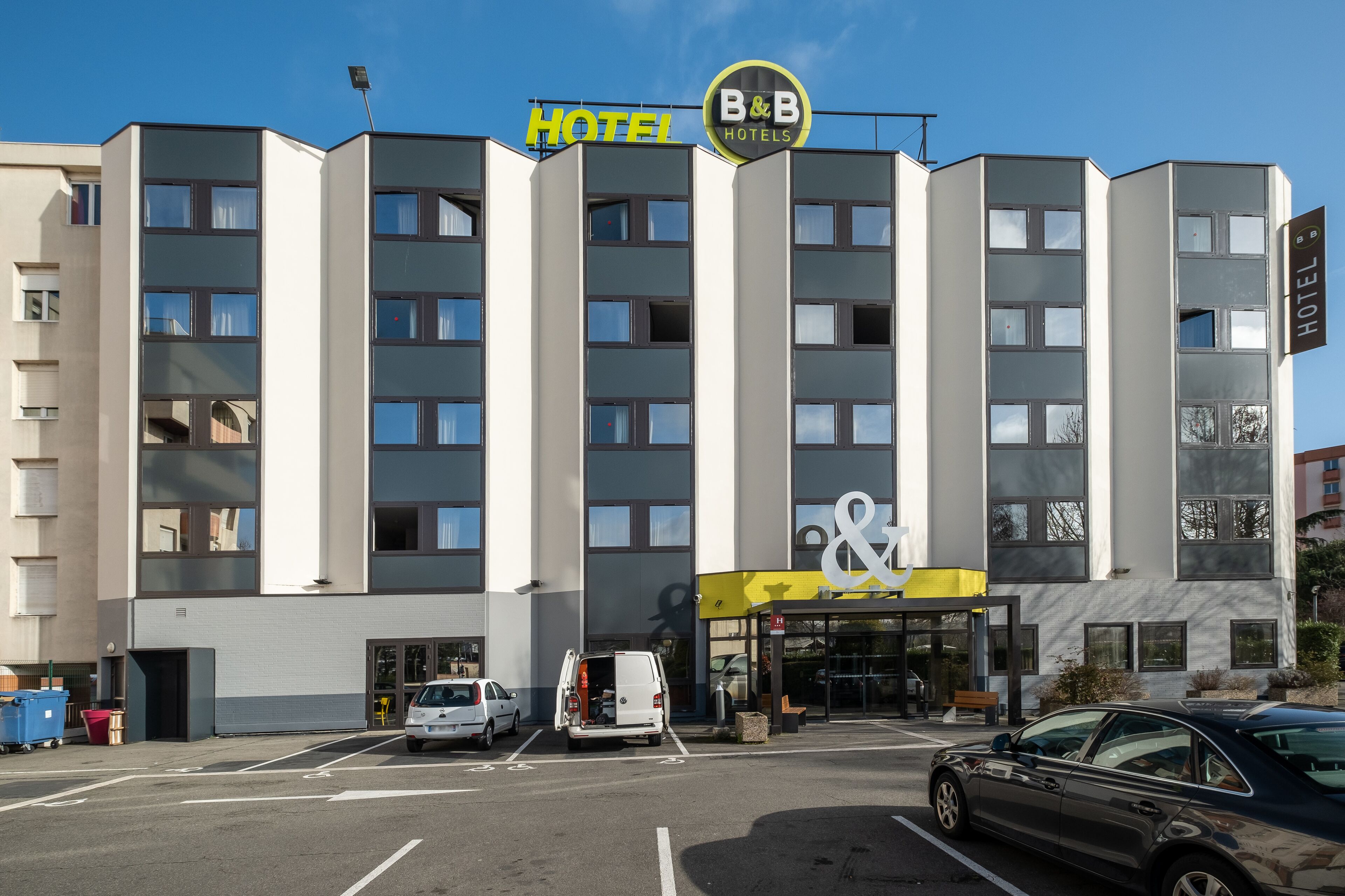 Photo - B&B HOTEL Toulouse Centre Canal du Midi