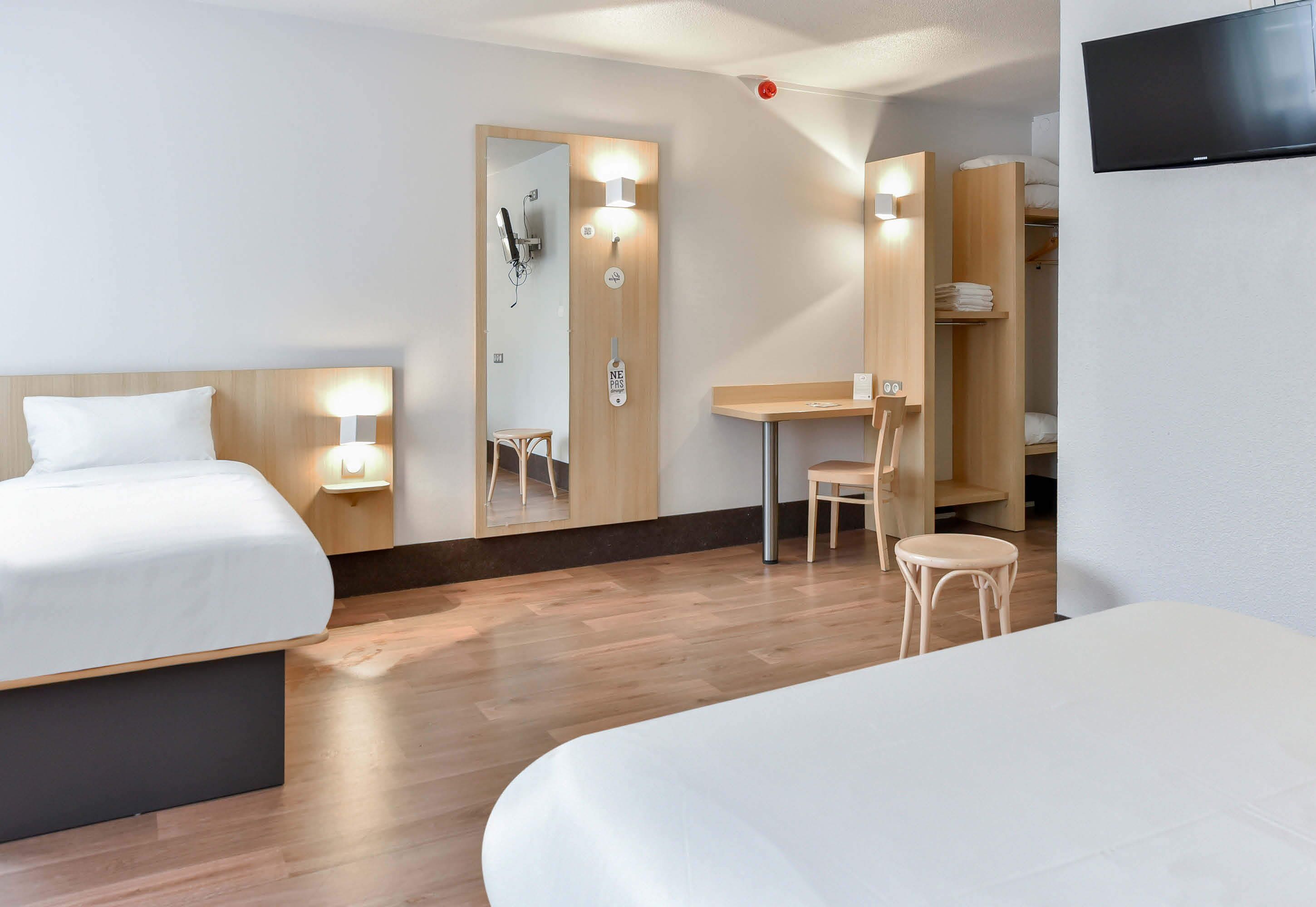 Photo - B&B HOTEL Toulouse Centre Canal du Midi