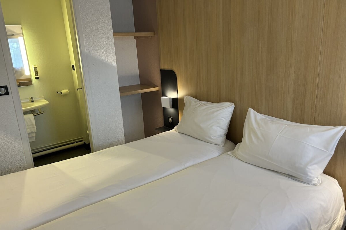Standard Room, 2 Single Beds