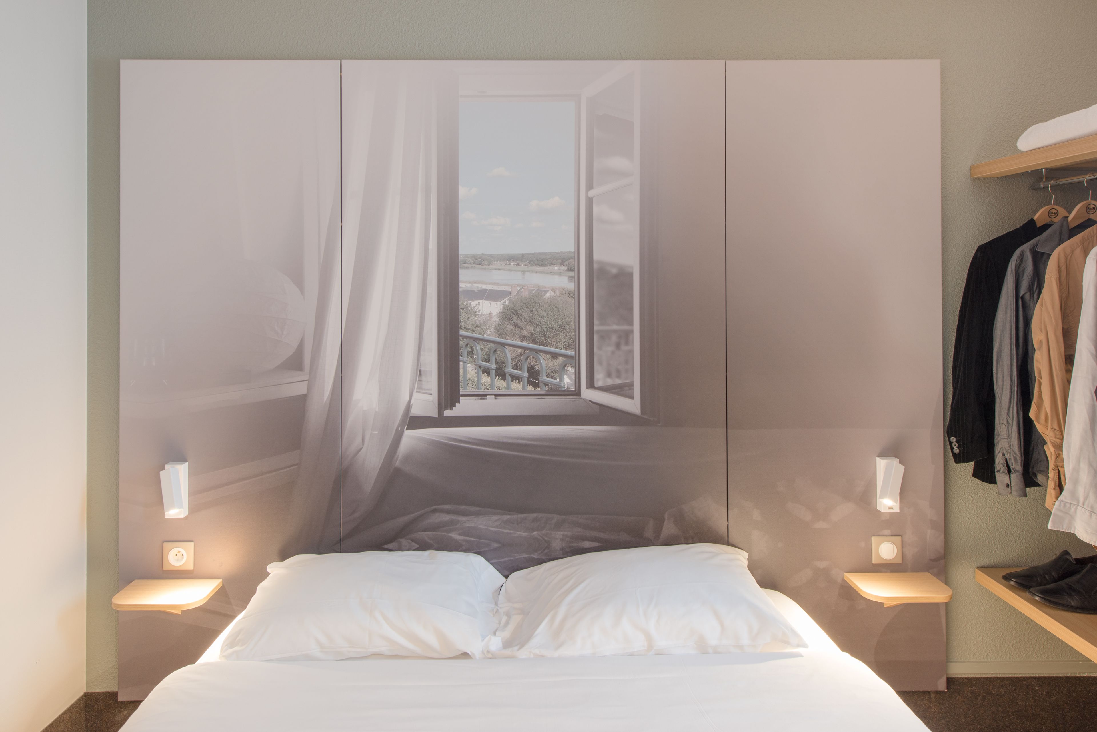 Double Room | Premium bedding, desk, soundproofing, free WiFi