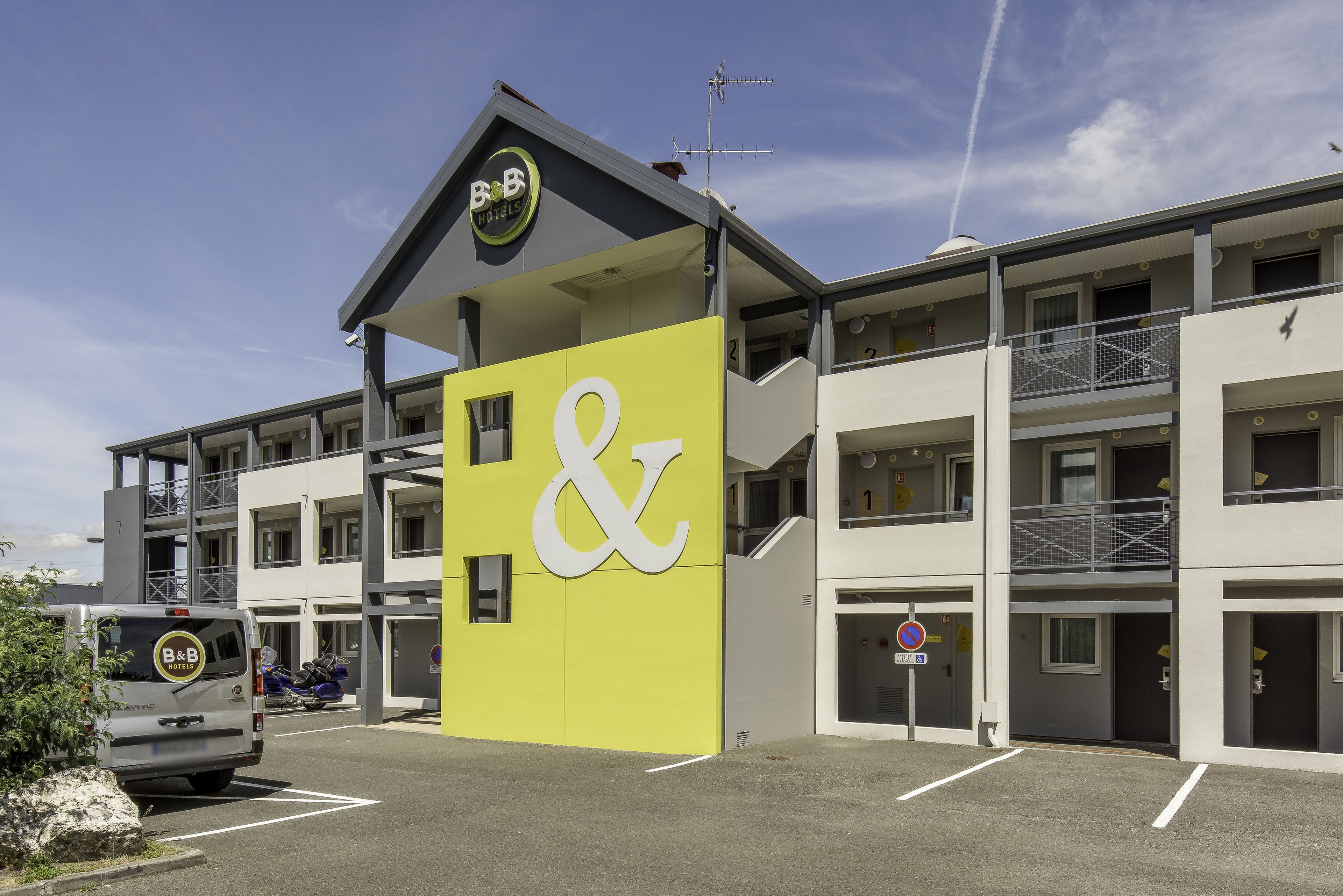 Foto - B&B HOTEL Bordeaux Mérignac Hôtel de Ville