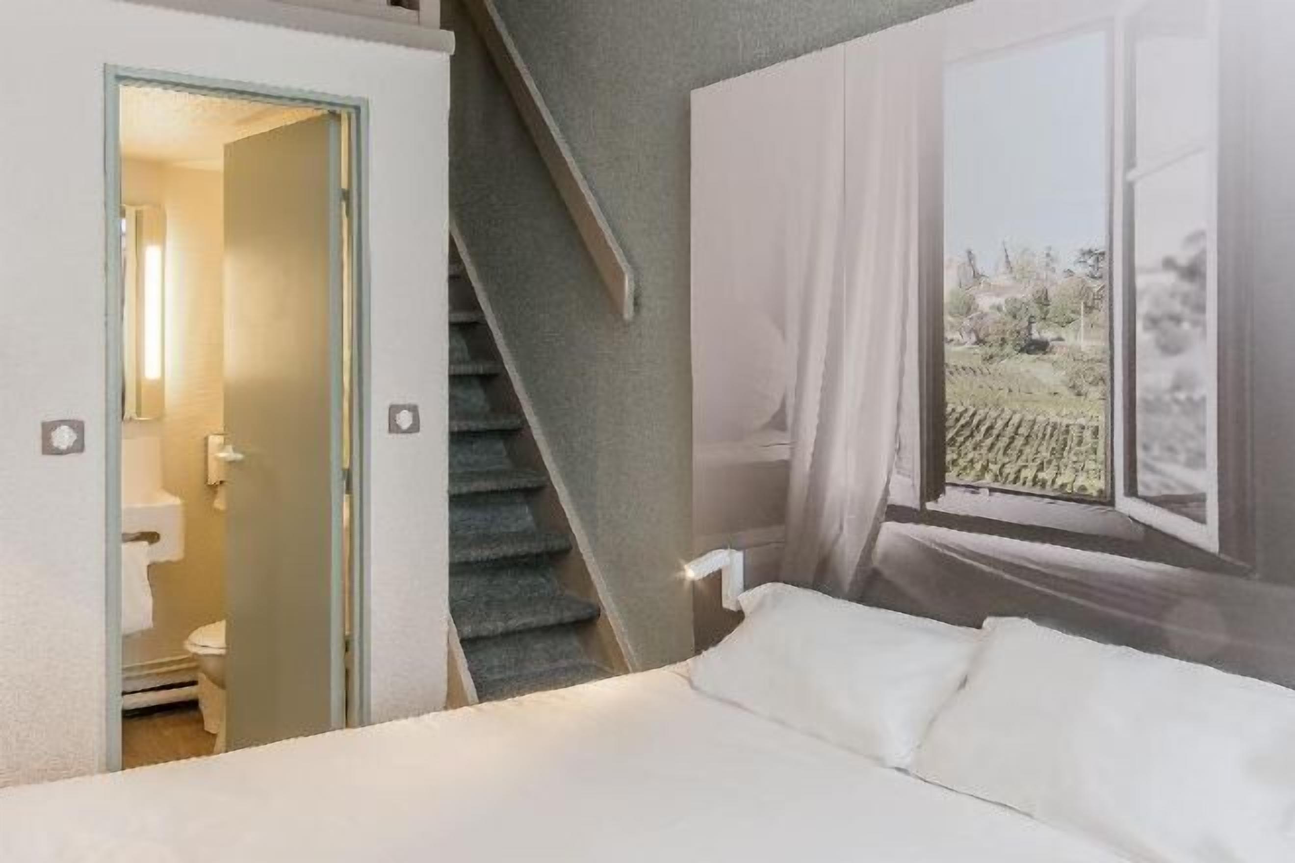 Literie de qualité supérieure, bureau, chambres insonorisées