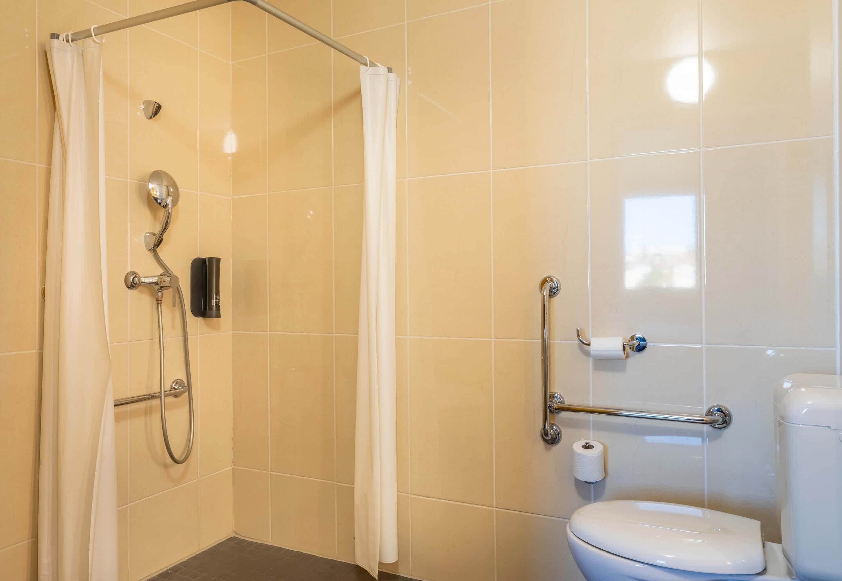 Foto - B&B HOTEL Martigues Port-de-Bouc