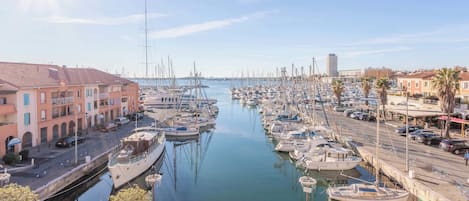 Vue depuis lâhĂ©bergement