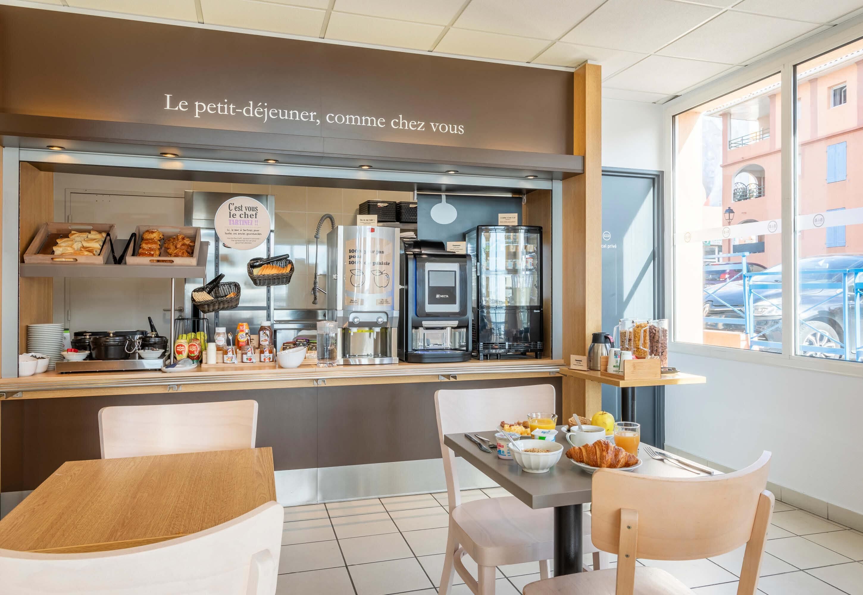 Foto - B&B HOTEL Martigues Port-de-Bouc