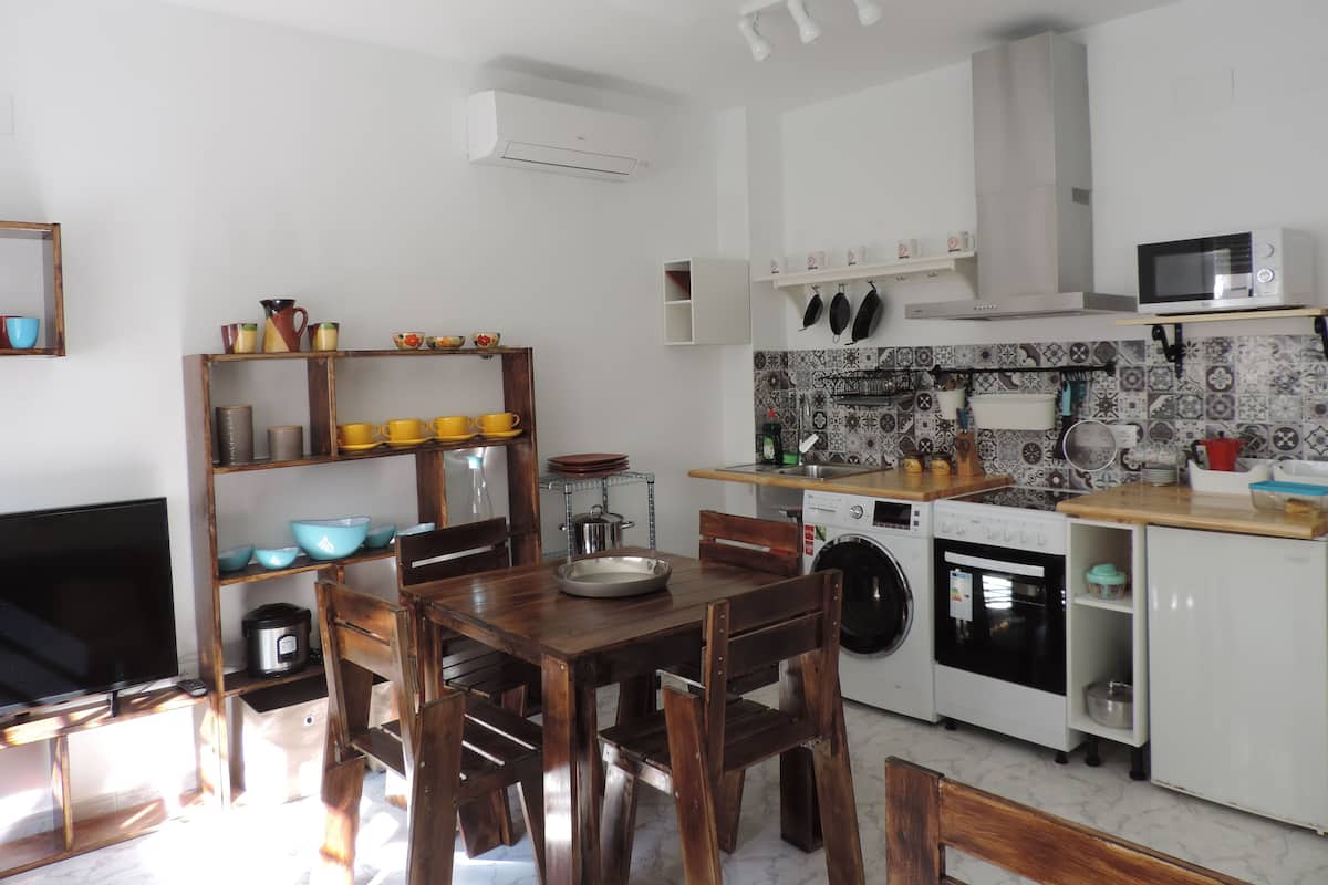 Loft, 1 Schlafzimmer | Essbereich im Zimmer