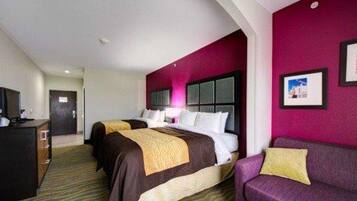 Escritorio, tabla de planchar con plancha y cunas gratuitas