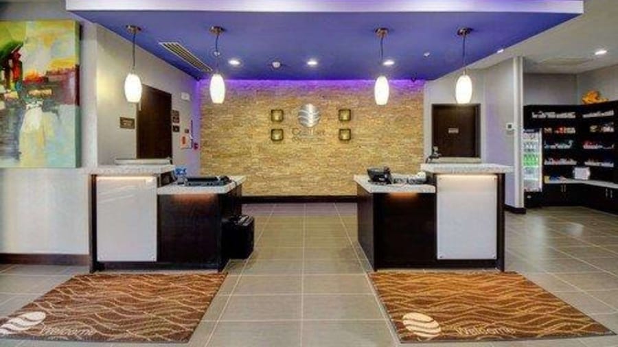 Comfort Inn & Suites Tulsa I-44 West - Rt 66