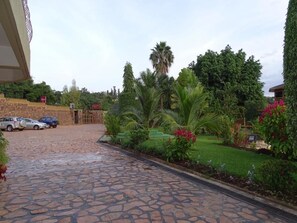 Garden - Rubangura Luxury Apartment (Kigali)