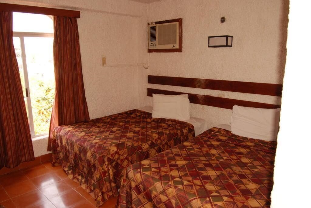 Escrivaninha, Wi-Fi de cortesia, roupa de cama