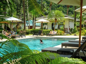 Terrace/patio - Cadlao Resort & Restaurant (El Nido)