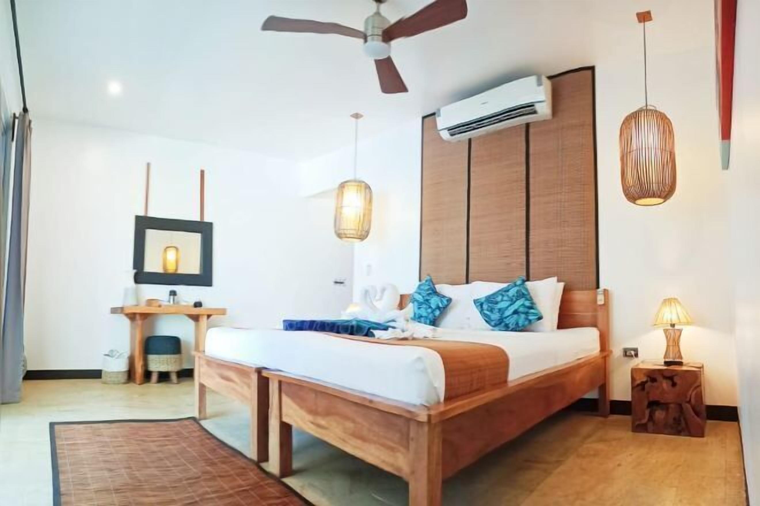 Cofres nos quartos, roupa de cama