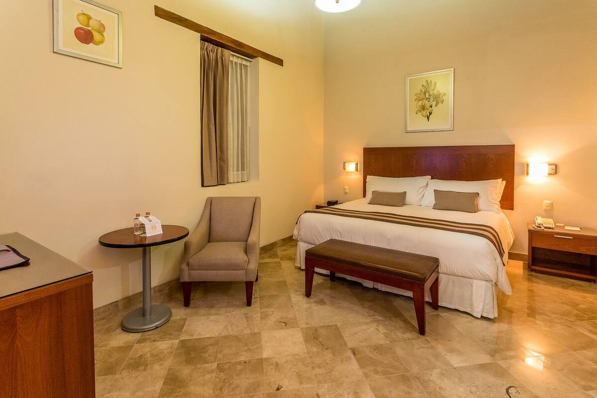 Phòng Deluxe, 1 giường cỡ king | Bộ trải giường bằng vải cotton Ai Cập, bộ đồ giường cao cấp 