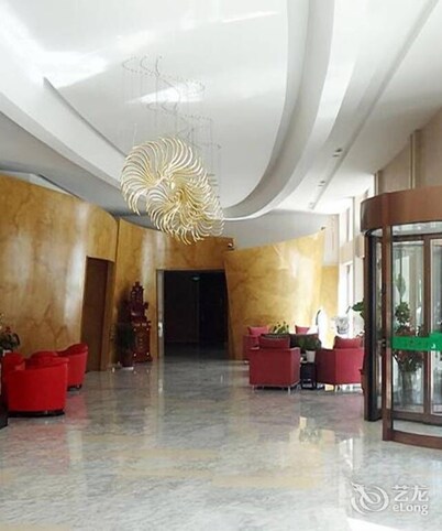 Yunlong Hotel