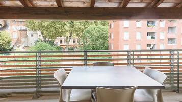 Apartment, 2 Bedrooms | Terrace/patio