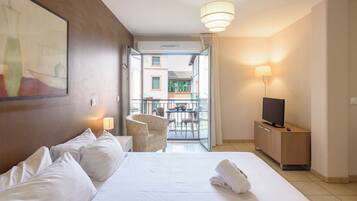 Coffres-forts dans les chambres, bureau, chambres insonorisées