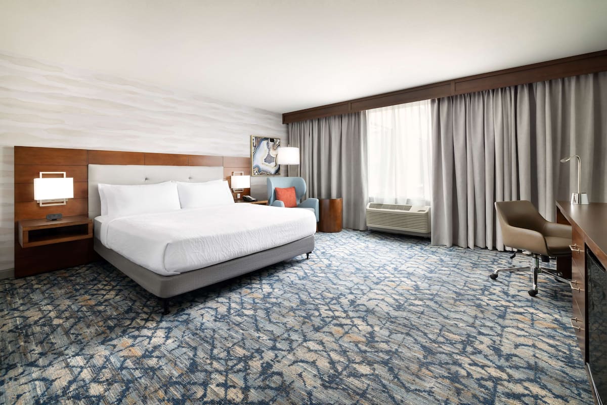 1 bedroom, premium bedding, in-room safe, desk