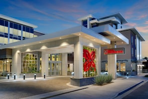 Exterior - Hilton Garden Inn Palo Alto (Palo Alto)