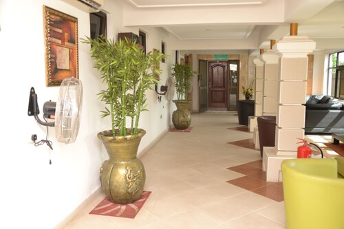 Kaysens Grande Hotel