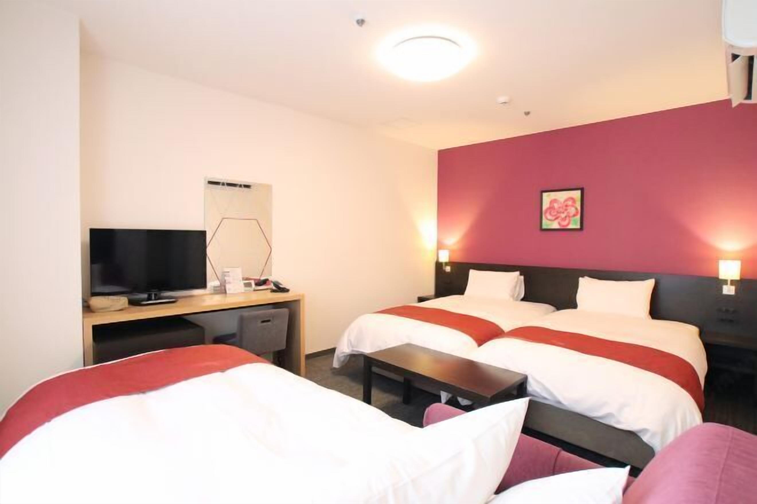 In-room safe, iron/ironing board, free WiFi, bed sheets