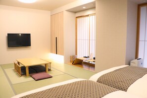 In-room safe, iron/ironing board, free WiFi, bed sheets - Hotel Gran Ms Kyoto (Kyoto)
