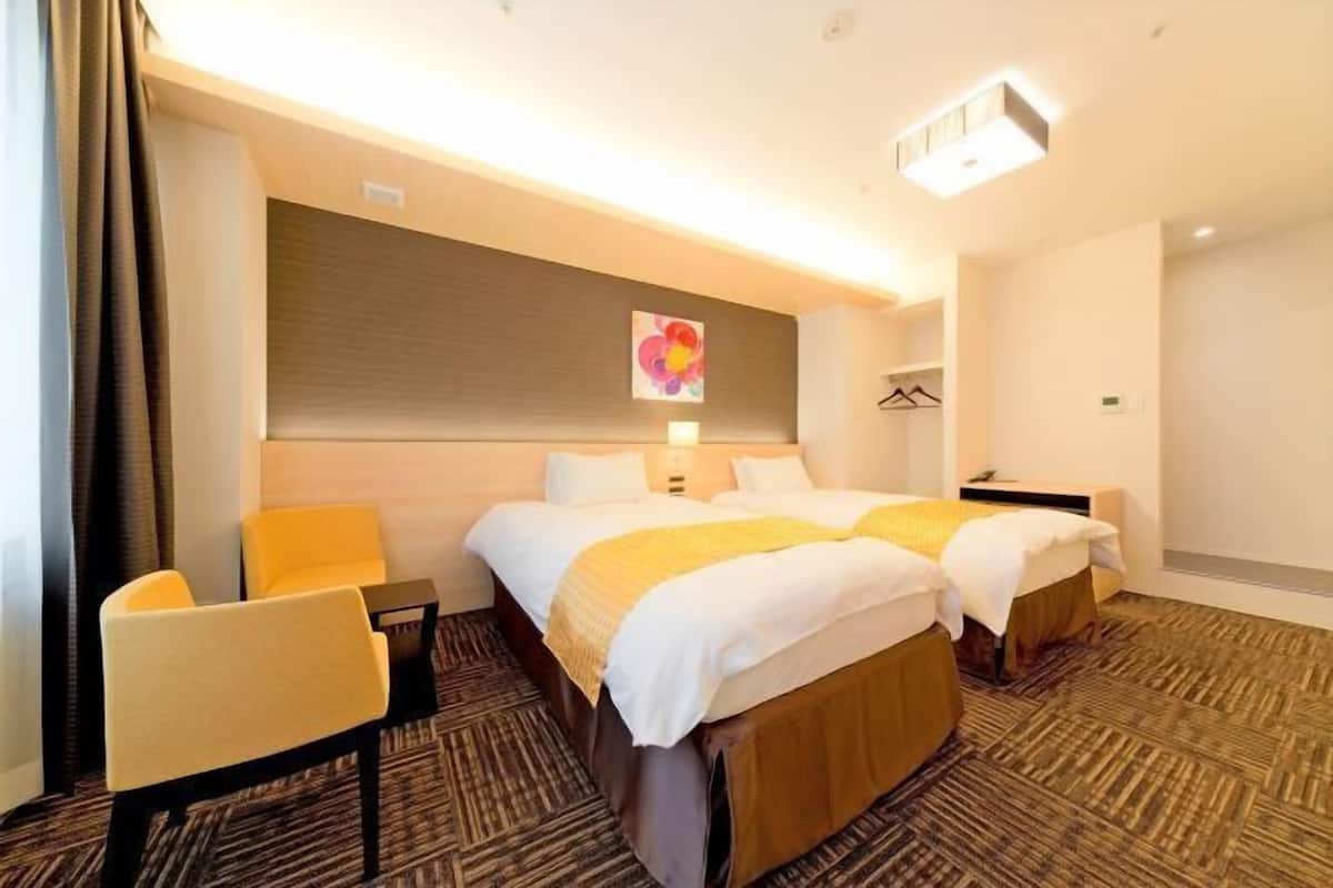 In-room safe, iron/ironing board, free WiFi, bed sheets
