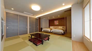Habitación Deluxe (Japanese Western Style) | Caja fuerte, tabla de planchar con plancha, wifi gratis y ropa de cama