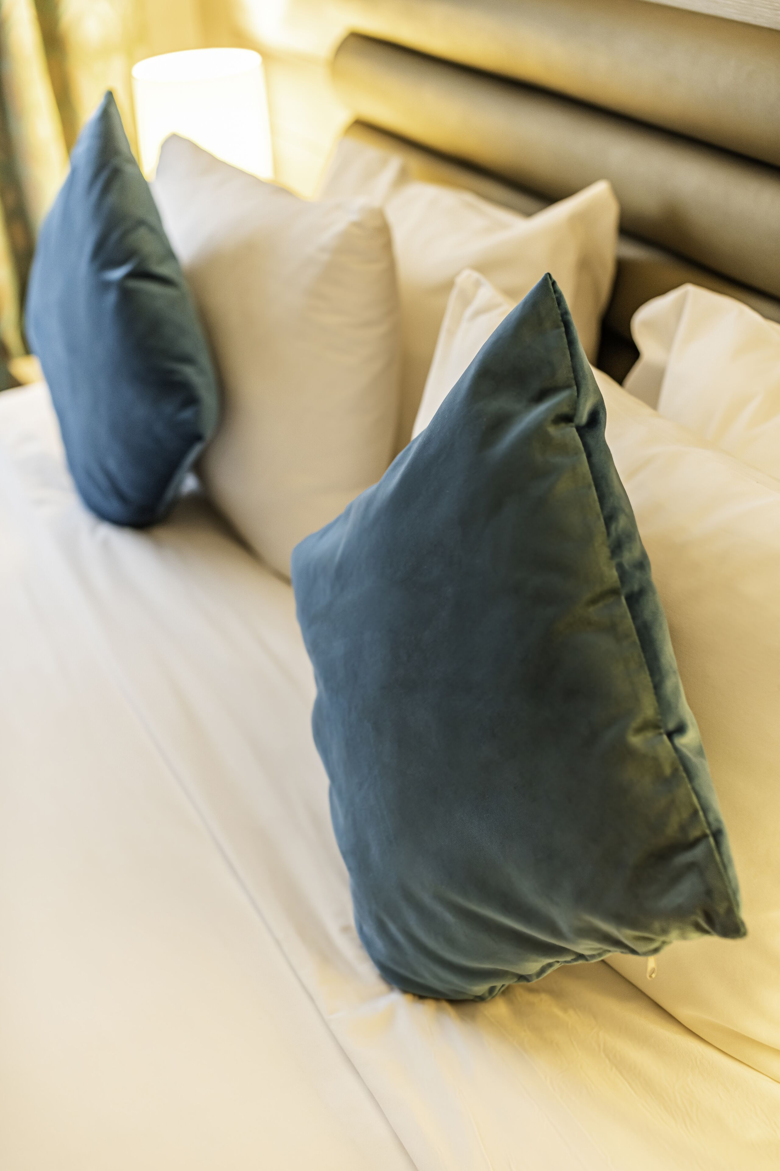 deluxe suite | premium bedding, minibar, in-room safe, laptop workspace