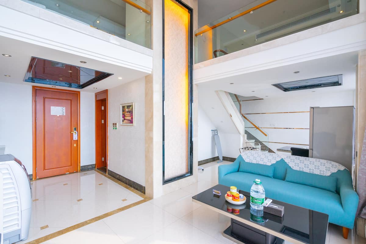 Deluxe Suite, 2 Bedrooms | In-room safe, desk, soundproofing, iron/ironing board