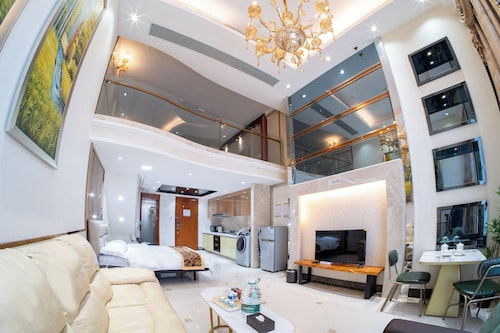 Louidon Mega Apartment of Kam Rueng Plaza/Sunshine