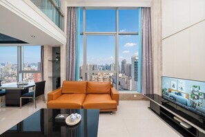 Front of property - Louidon Mega Duplex Apartment - Beijing Rd (Guangzhou)