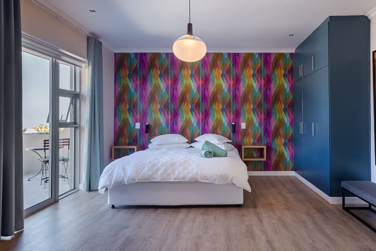 Lakens van Egyptisch katoen, luxe beddengoed, een minibar